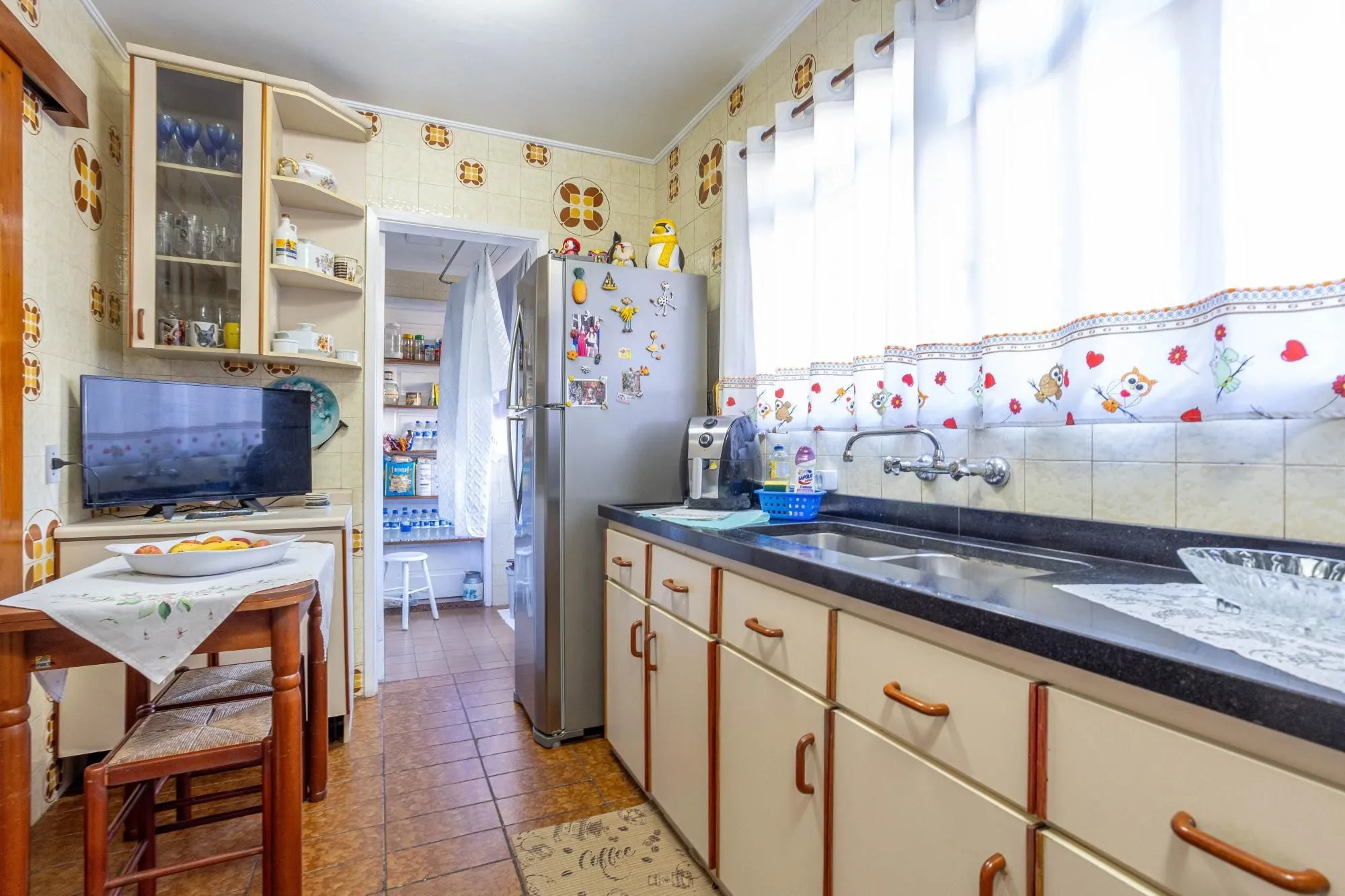 Imagem Apartamento de três quartos, suíte, dependência de empregada e 1 vaga de garagem