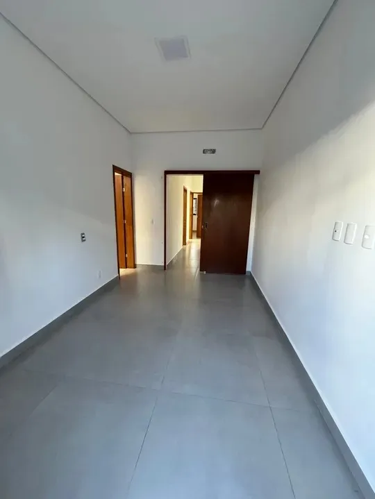 Imagem Casa Alto Padrão de 117m² no Condomínio Horto Florestal Villagio!