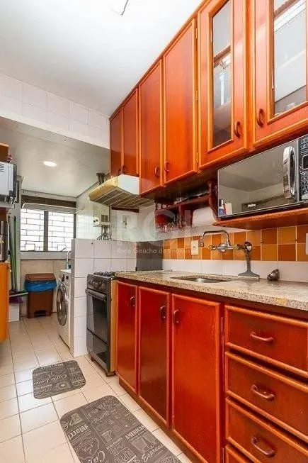Imagem Apartamento para Venda - 43m², semi mobiliado, 1 dormitório, churrasqueira e 1 vaga de garagem no bairro Partenon