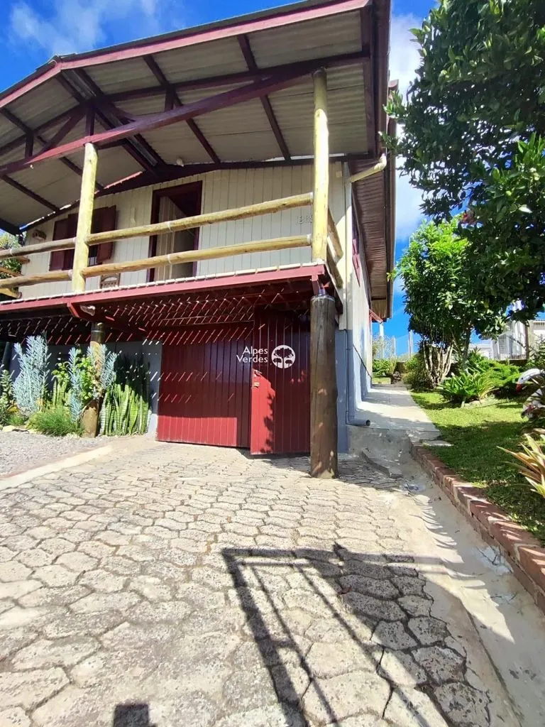 Imagem Vende-se casa 3 dormitorios 5 minutos da Catedral de Pedra