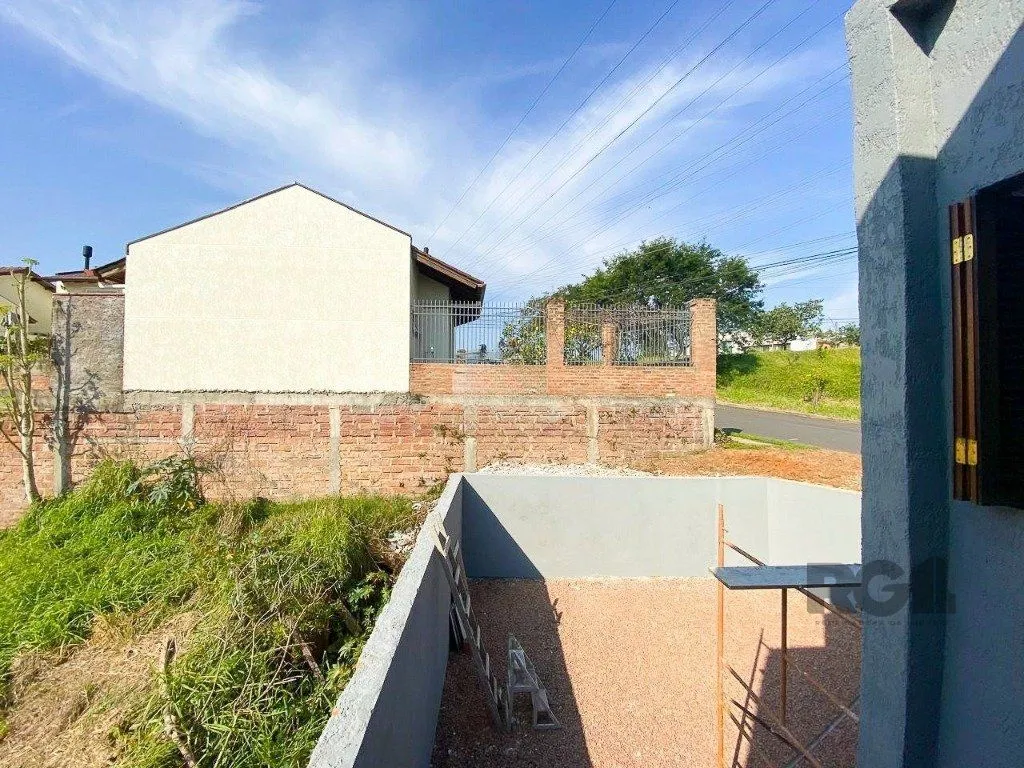 Imagem Casa de 3 dormitórios no bairro Mário Quintana