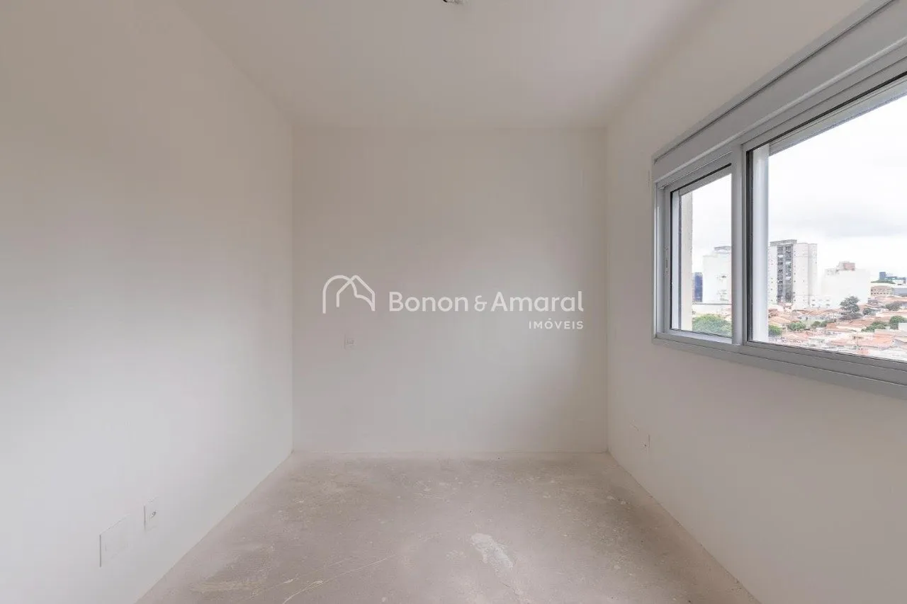 Imagem Apartamento com 3 Dormitórios e 2 Vagas em Região Valorizada de Campinas