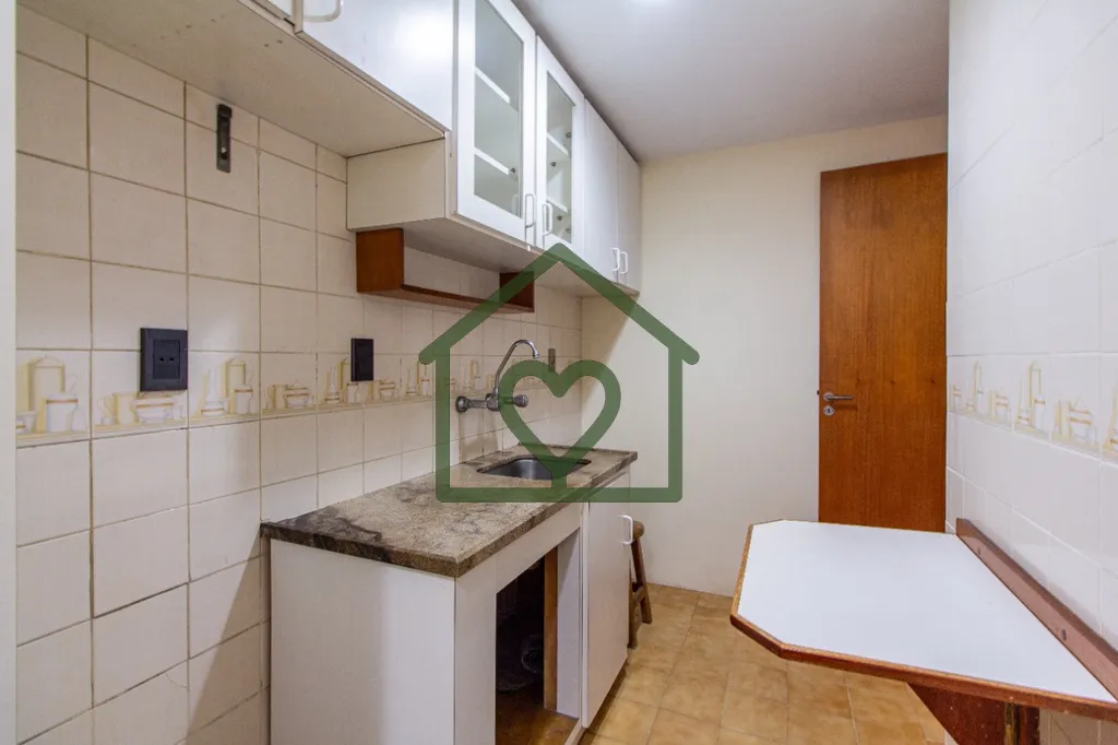 Imagem Ótima oportunidade de negócio! Apartamento de 1 dormitório com garagem no bairro Petrópolis! Des...