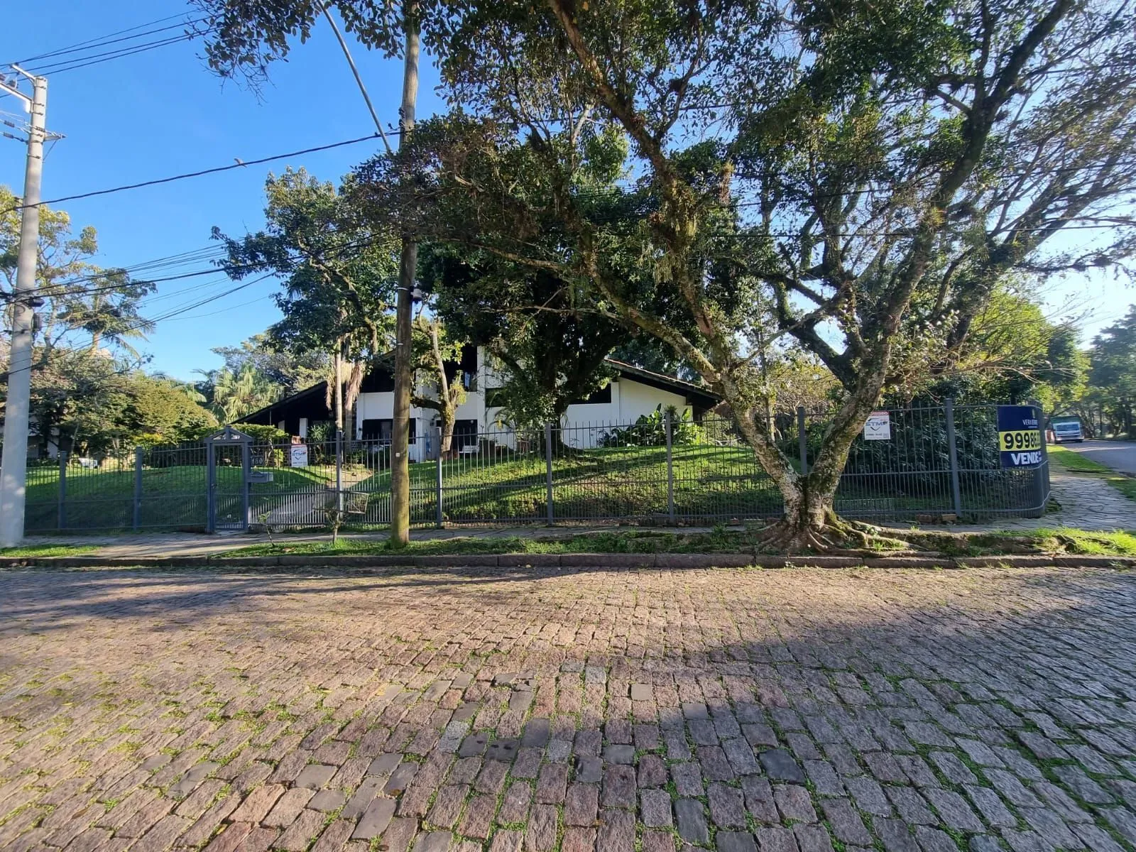 Imagem Terreno com 2.800m2 Próximo ao Guaíba Bairro Tristeza