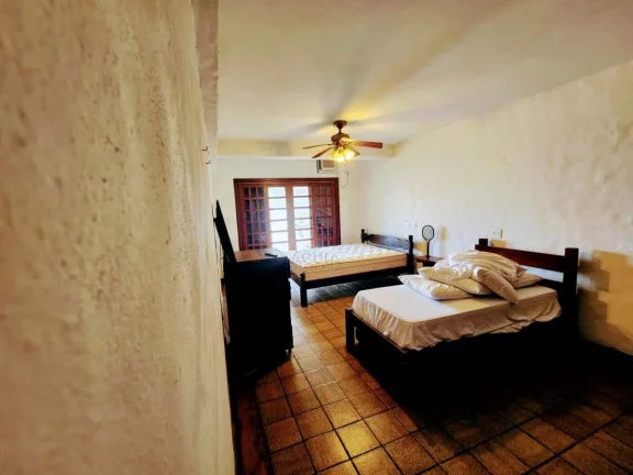 Imagem Casa pé na areia na enseada