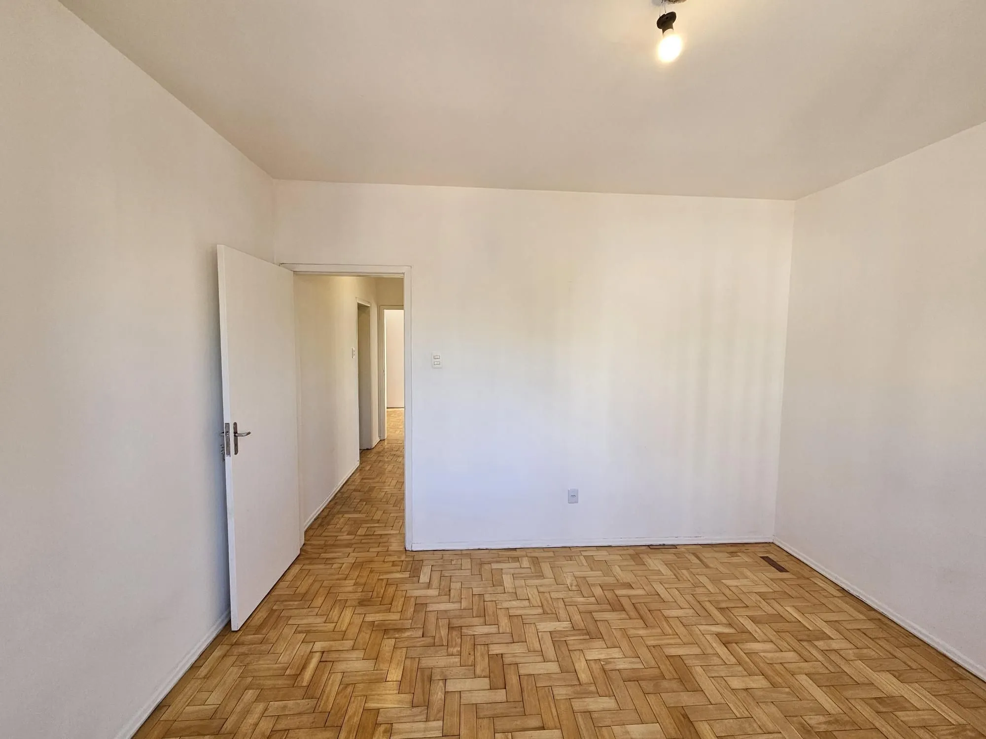 Imagem Apartamento 2 dormitórios com elevador na Cristóvão