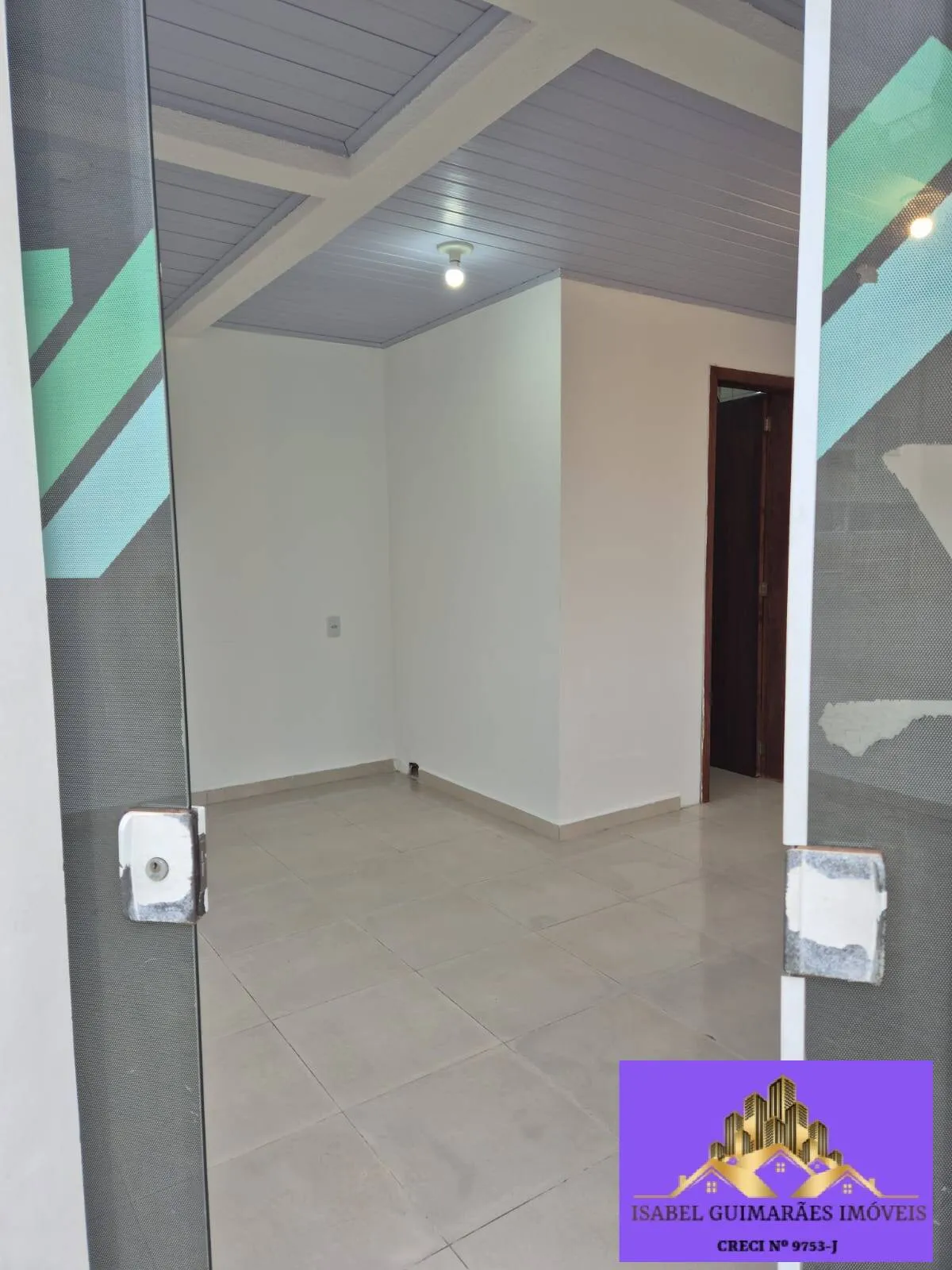 Imagem Alugo Sala Comercial, Próxima da Avenida, no Gravatá de Navegantes,