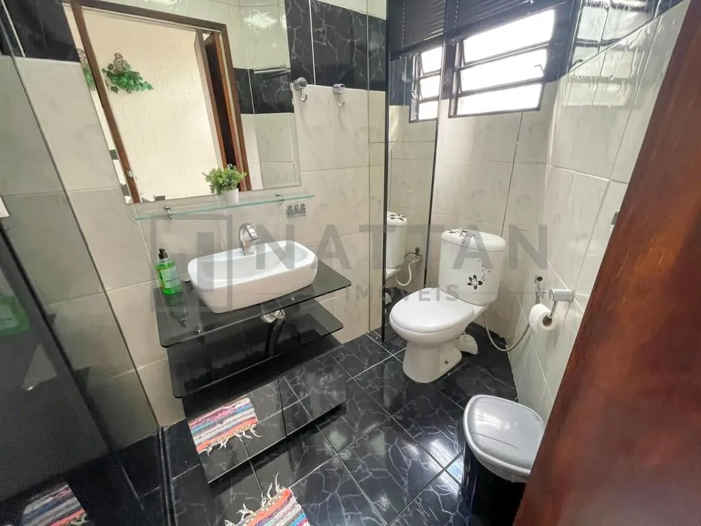 Imagem Imóvel mobiliado com 4 dormitórios, cerca de 700 m² de área útil, lareira e área gourmet