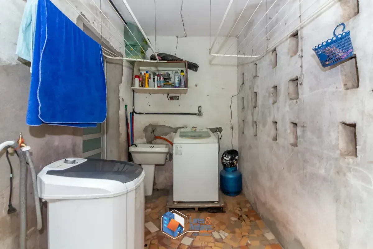 Imagem Conjunto comercial para venda em Parque Taipas, 200m²