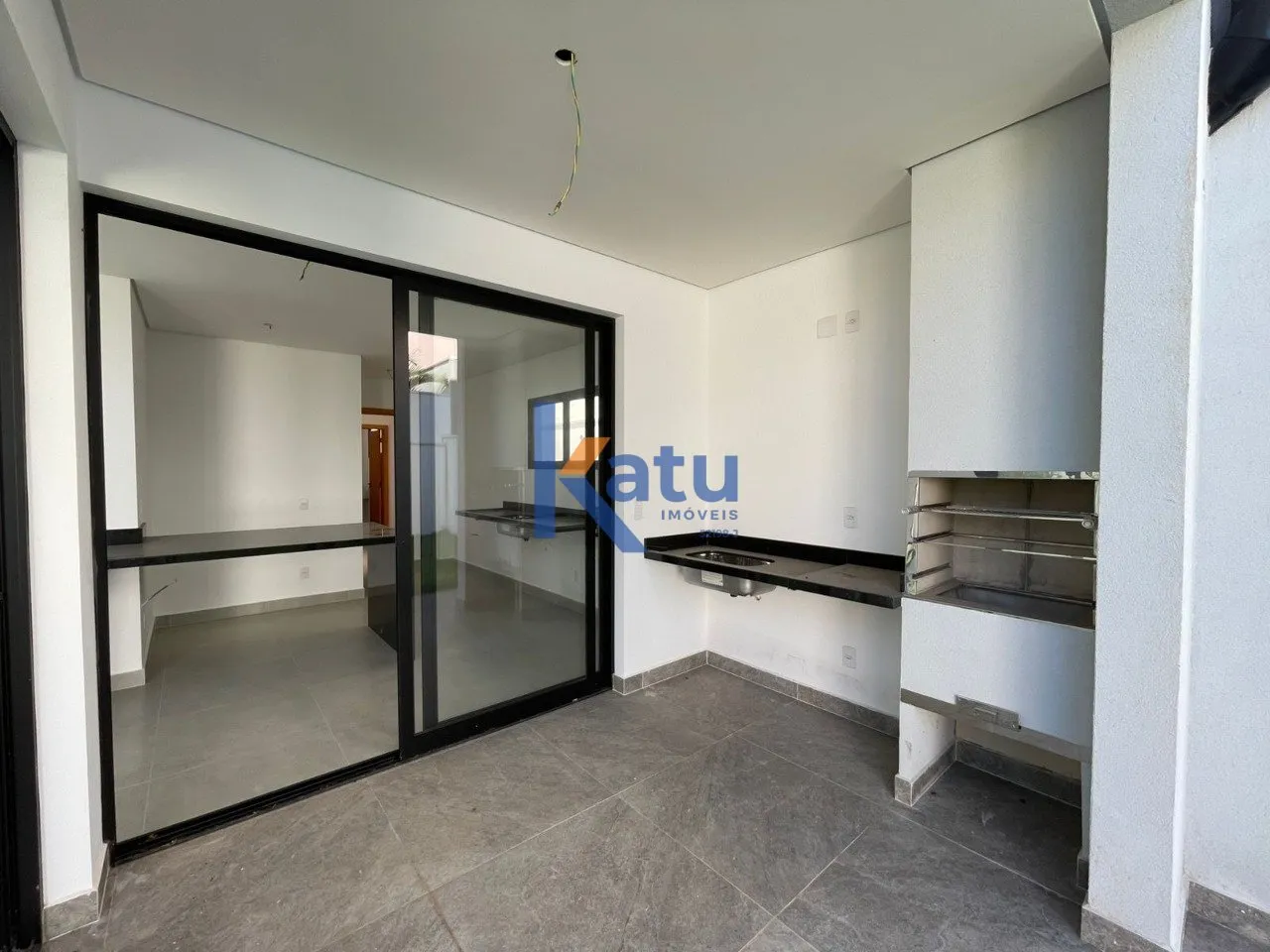 Imagem CASA PARA VENDA NO CONDOMÍNIO RESERVA DA ERMIDA EM JUNDIAÍ/SP

O imóvel possui 212 m² de área c...