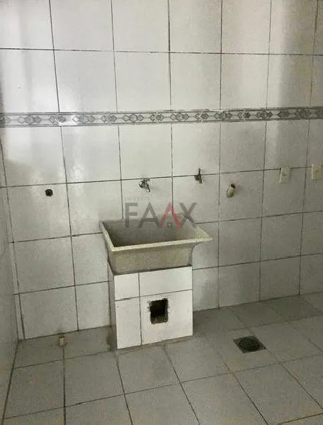 Imagem Excelente Casa à venda próximo à Praça da Ucrânia, TRIANON, GUARAPUAVA-PR