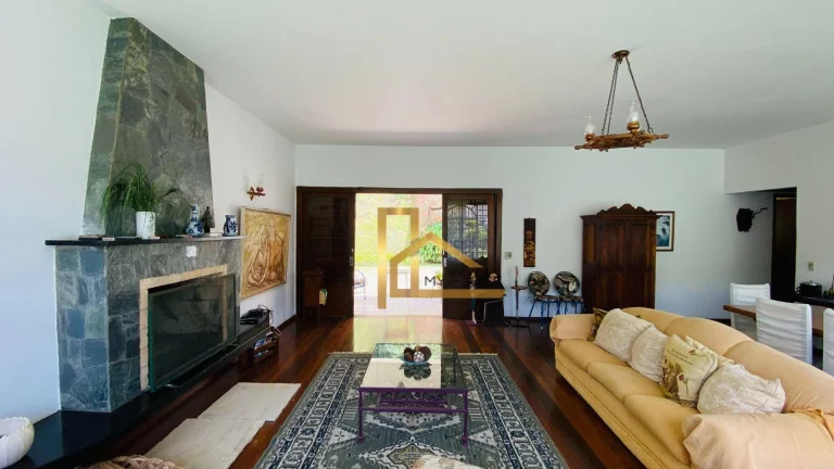 Imagem Casa linear com 3 dormitórios 2 suítes à venda, 284 m² Com lazer privativo - Albuquerque - Teresópolis/RJ
