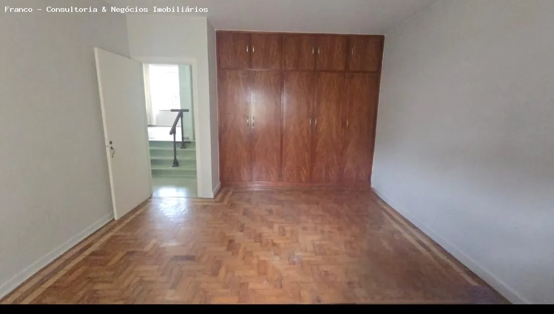 Imagem Casa para Venda em São Paulo, Jardim Londrina, 3 dormitórios, 1 suíte, 3 banheiros, 2 vagas