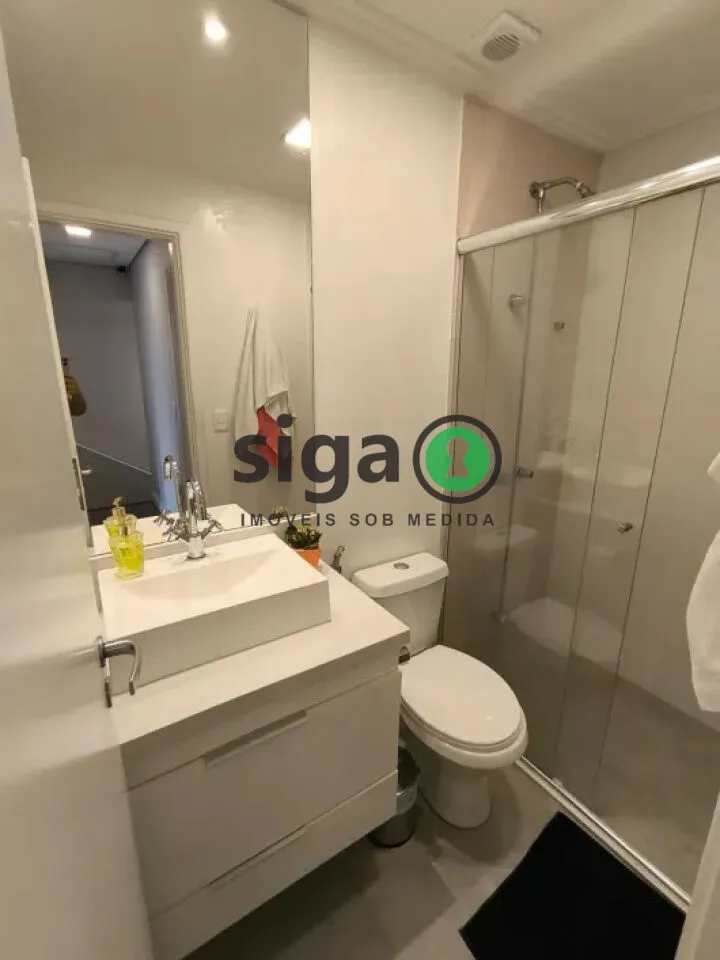 Imagem Casa sofisticada com jacuzzi privativa e acabamento contemporâneo.