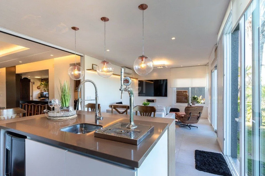 Imagem Casa Condominio Terra Ville para Venda - 339.3m², 4 suites, 6 vagas - e fundo lago.