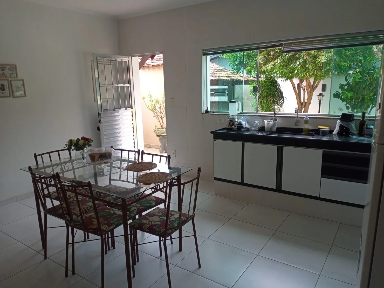 Imagem Casa à venda 4 Quartos, 1 Suite, 2 Vagas, 822.7M², Vila Bourghese, Pindamonhangaba - SP