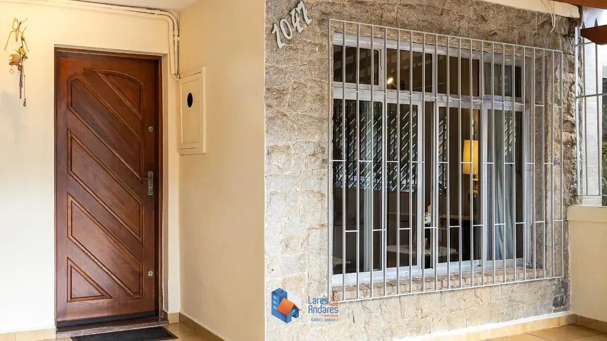Imagem Casa para venda em Vila Cordeiro com 5 quartos, sendo 1 suíte, 154m²