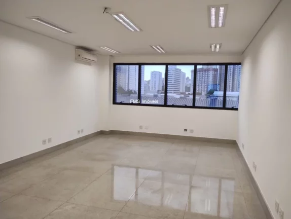 Imagem Prédio comercial com 3.185m2 na Barra Funda.