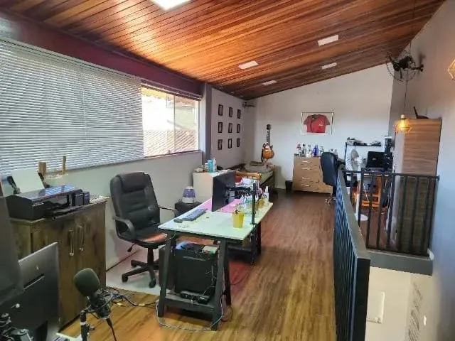 Imagem Casa à venda 5 Quartos, 1 Suite, 4 Vagas, 300M², Jardim Gurilândia, Taubaté - SP