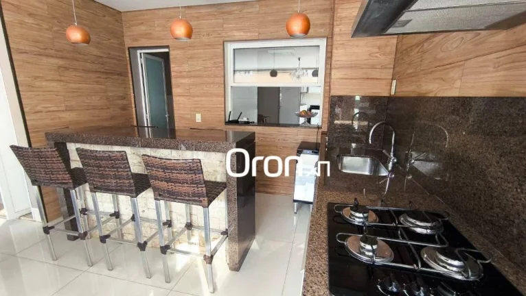 Imagem Sobrado à venda, 350 m² por R$ 3.200.000,00 - Jardins Madri - Goiânia/GO