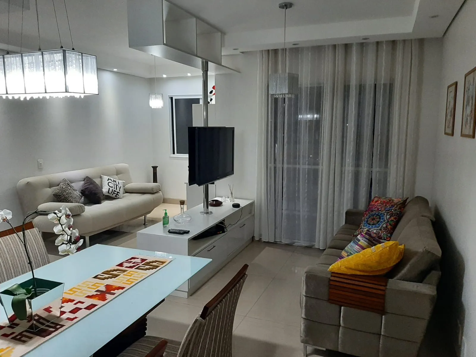 Imagem Lindo Apartamento de 68M² com sala 3 ambientes no Parque Campolim