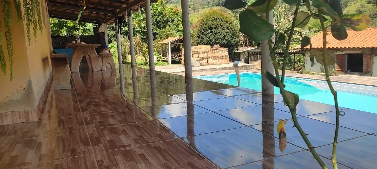 Imagem vendo um belo sítio em Piedade dos Gerais /MG com 12 hectares de terra ( 120.000 m² ),