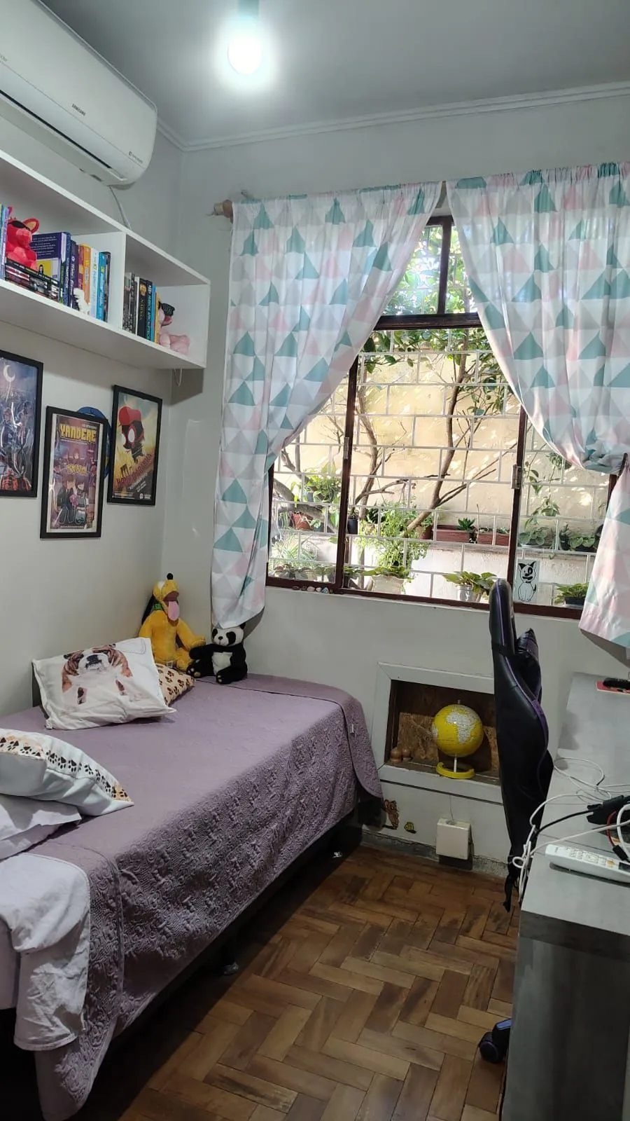 Imagem Casa térrea 3 dormitórios, 2 vagas cobertas as demais descobertas bairro cristal