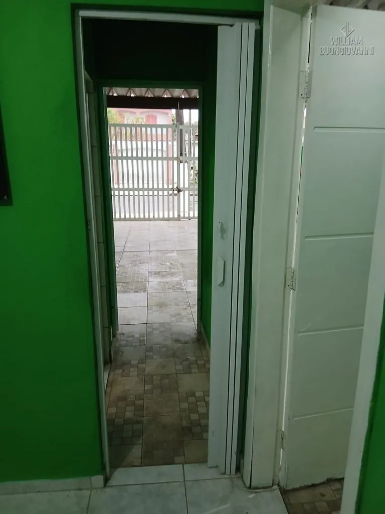 Imagem Casa 4 dormitórios sendo 1 suíte no bairro SOLEMAR
