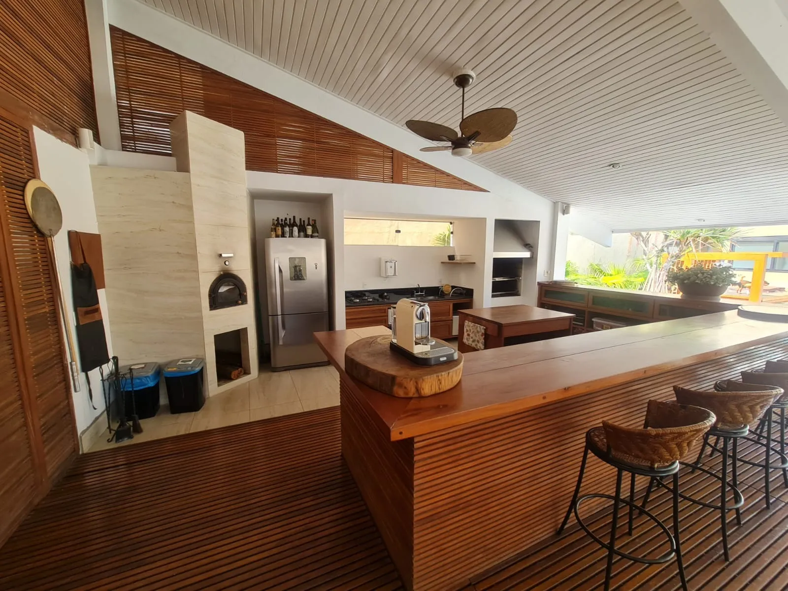 Imagem Alphaville 1 - Casa em Condomínio com 4 suíte(s), 4 dormitórios(s) e 10 vaga(s) de garagem para venda