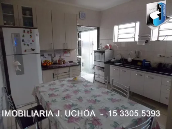 Imagem Casa com salão de cabeleireiro a venda em Tatuí/SP - Avenida Principal