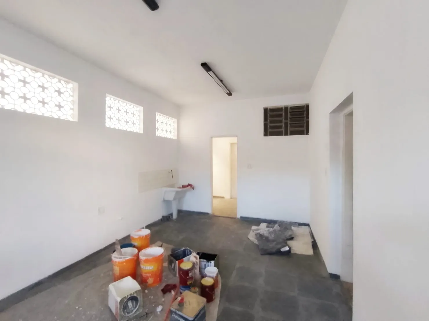 Imagem Comercial para Locação 4 Quartos, Vila São Geraldo, Taubaté - SP