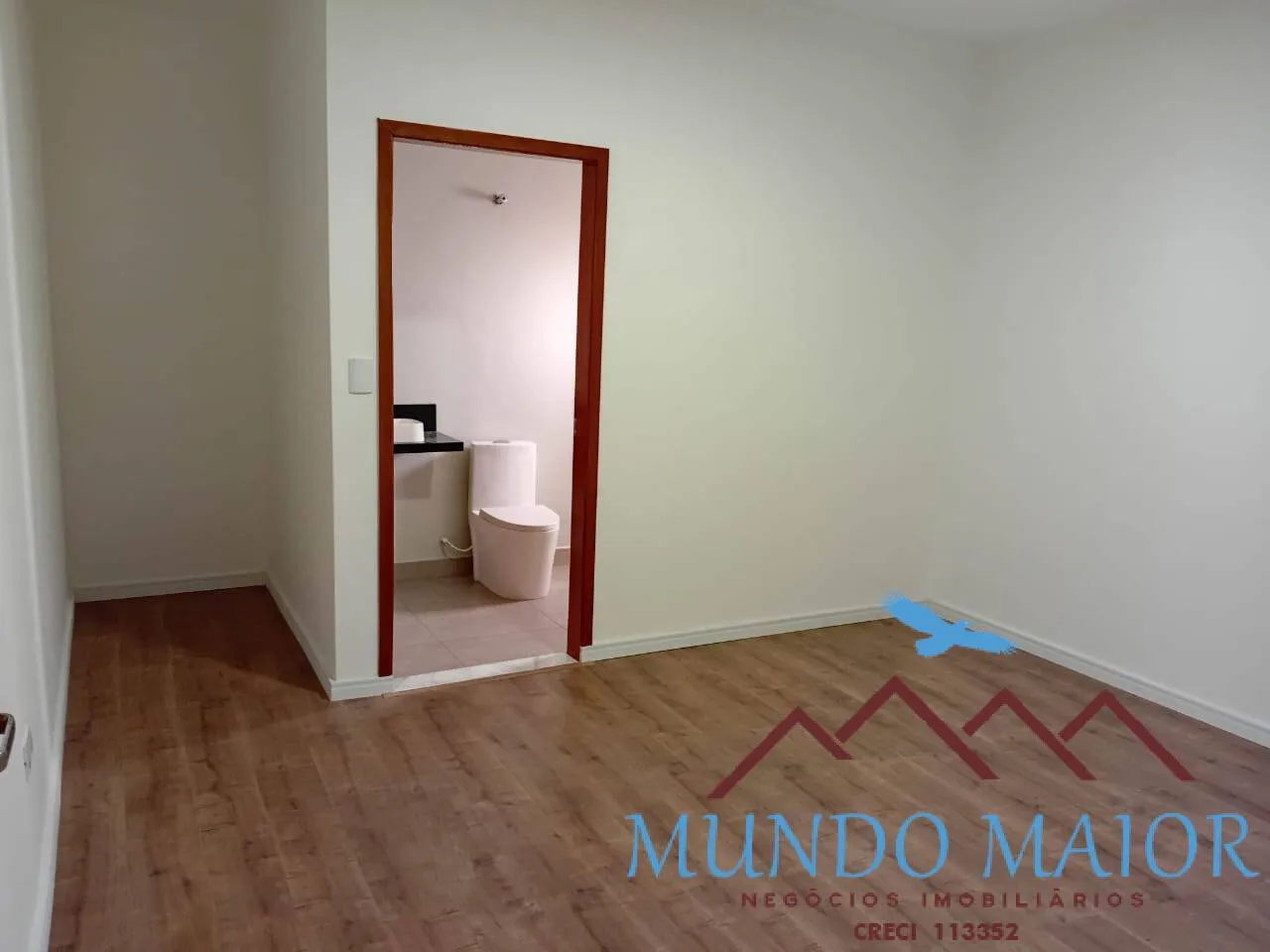 Imagem 4 Vagas + 2 Suítes no Homero Thon - Perto do Shopping- Sobrado -3 Dorms!