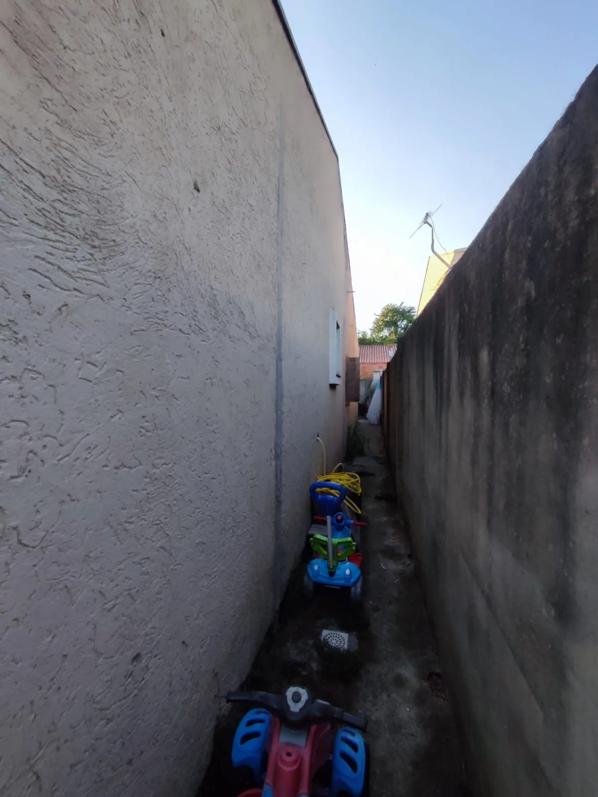 Imagem Casa no bairro Hípica - 2 dormitórios - 1 suíte