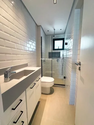 Imagem Vende-se Cobertura na Vila Andrade, com 3 Quartos sendo 1 Suíte, 4 Banheiros, 3 Vagas.