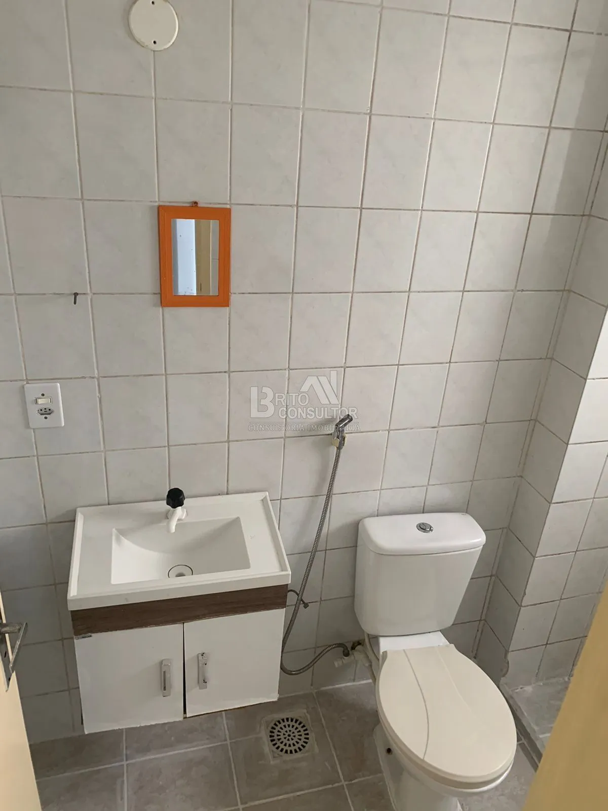 Imagem Aluguel Apartamento 2 Qts, Vaga, Lazer 1050,00