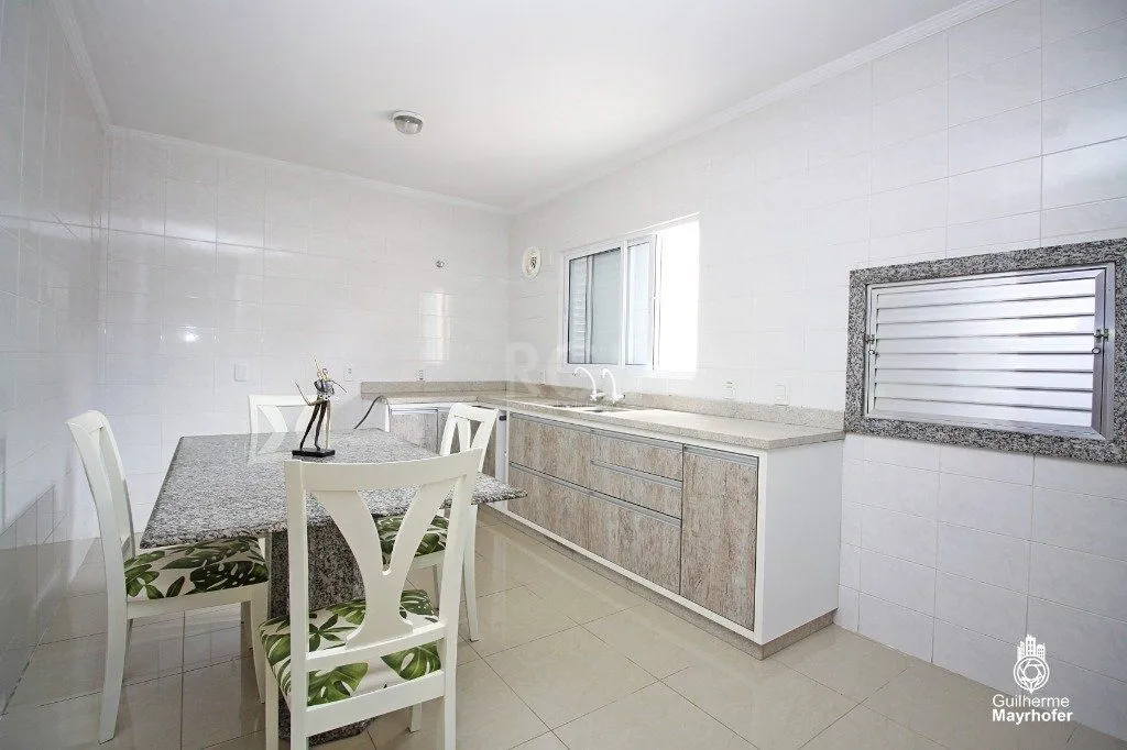 Imagem Casa para Venda - 246m², 3 dormitórios, sendo 2 suites, 3 vagas - Vila Ipiranga