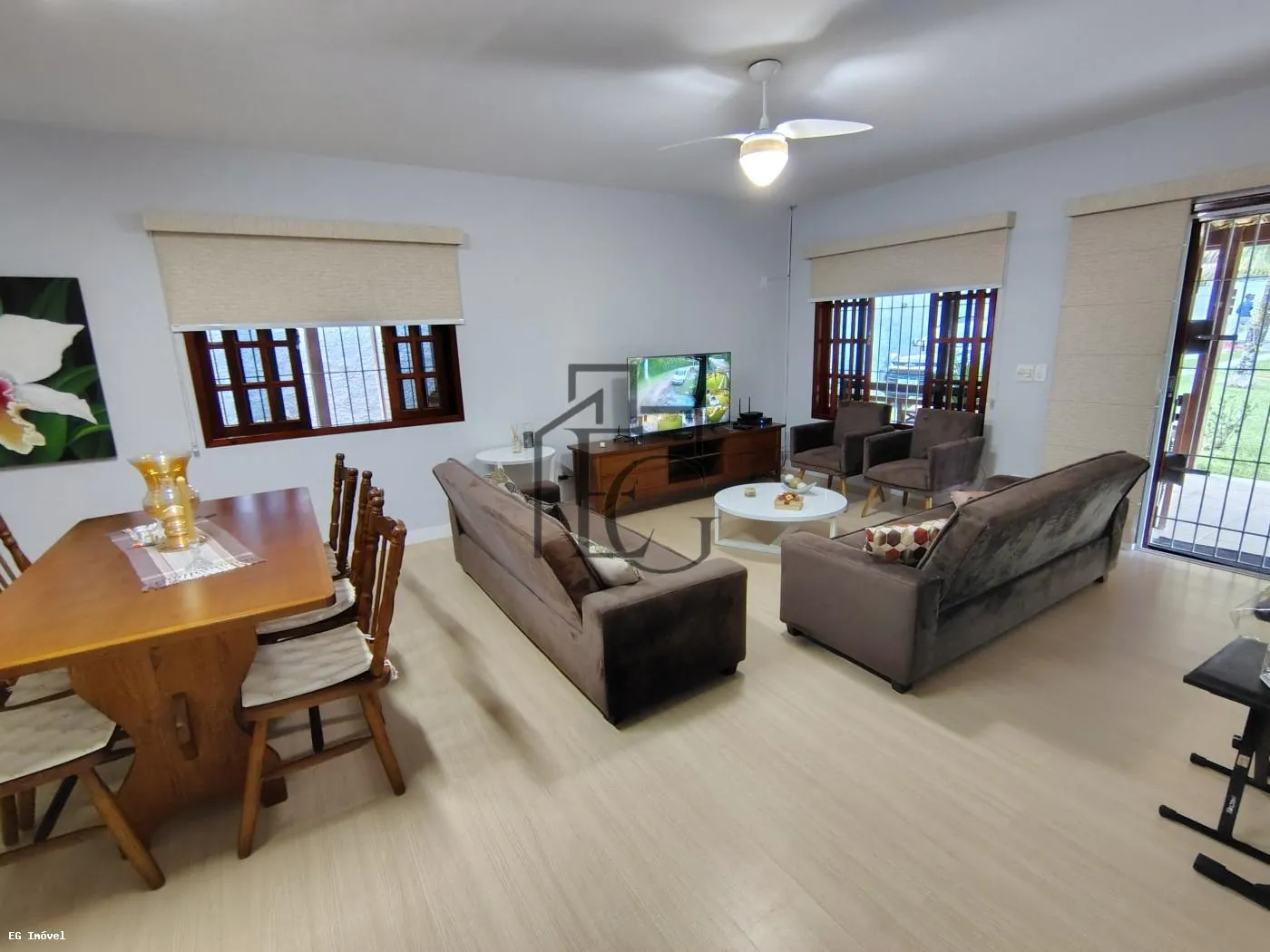 Imagem Casa para Venda em Saquarema, Serra de Mato Grosso (Sampaio Correia), 2 dormitórios, 1 suíte, 1 banheiro, 10 vagas