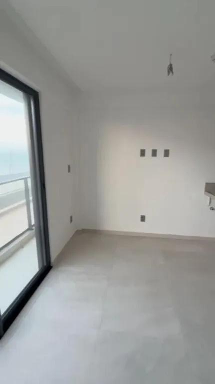Imagem Flat beira-mar no Bessa com vista definitiva para o mar, rooftop com piscina e estrutura completa. Ideal para investir ou morar.