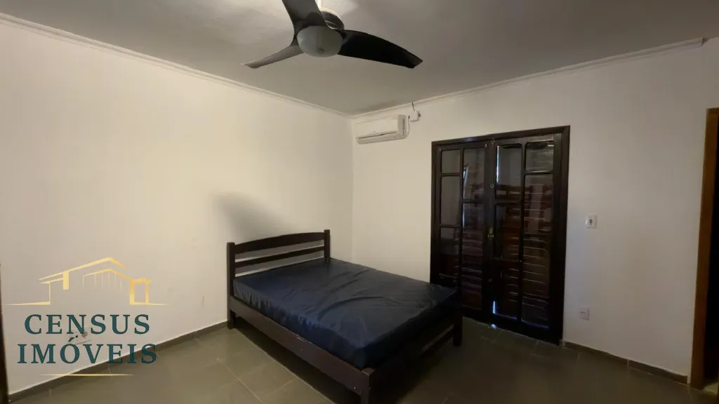 Imagem Chácara com 6.486 m² de área com casa principal e casa de caseiro para locação em Vinhedo - São Paulo.