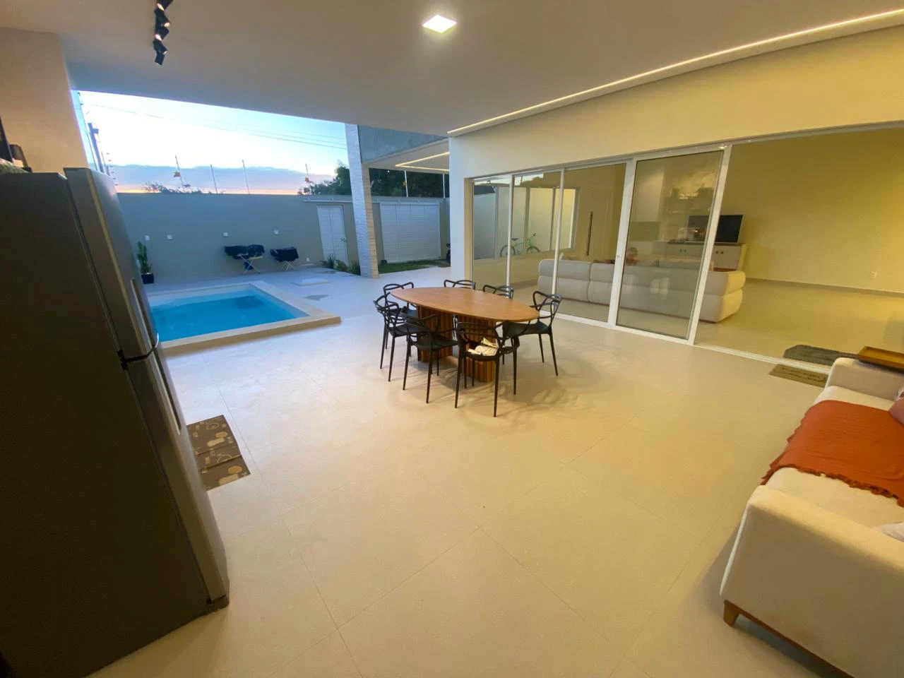 Imagem Casa com 4 Quartos à Venda, 280 m² em Interlagos - Vila Velha 