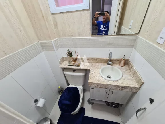 Imagem Casa Triplex no Marapé! Com 115m² e 3 quartos, sendo 1 suítes master com closet e 2 vagas!