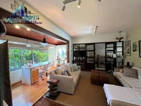 Imagem Cond. Chác. Granja Velha - 2 casas independentes, muito jardim