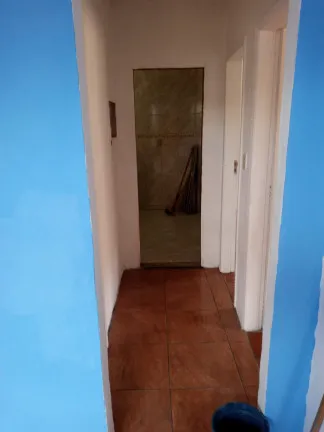 Imagem Casa com 2 Quartos à Venda, 50 m² em São Pedro - Teresópolis