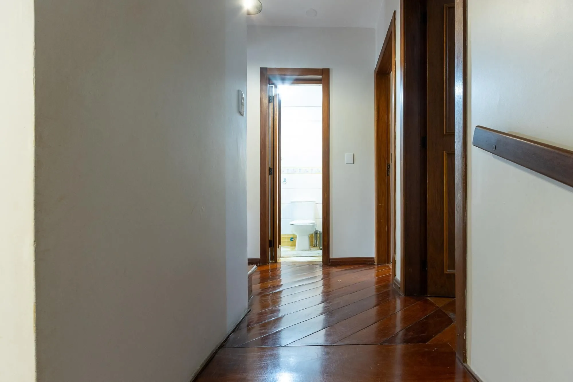 Imagem Casa Condominio para Venda - 175m², 3 dormitórios, sendo 1 suites, 4 vagas - Tristeza