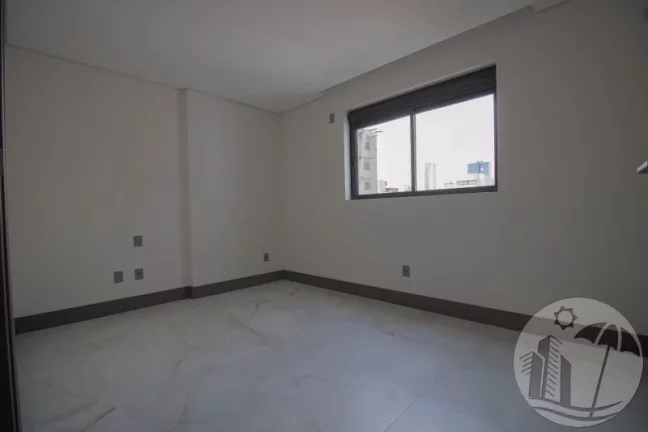 Imagem Apartamento com 3 Suítes e 2 Vagas alto padrão na 2a quadra