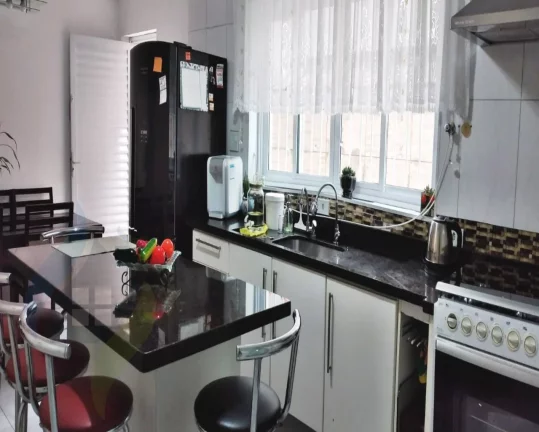 Imagem Sobrado de 3 dorms, 3 banheiros e 2 vagas, com 175m², em Vila Florida, São Bernardo do Campo