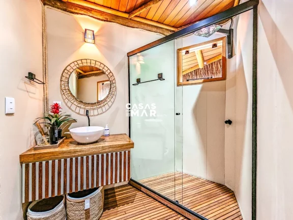 Imagem Casa de Luxo à Beira Mar em Angra dos Reis: 6 Suítes, 7 Salas, 950m² - Piscina, Churrasqueira e Deck Privativo