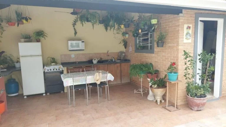 Imagem Casa para Venda em Atibaia, Vila Giglio, 3 dormitórios, 1 suíte, 3 banheiros, 3 vagas