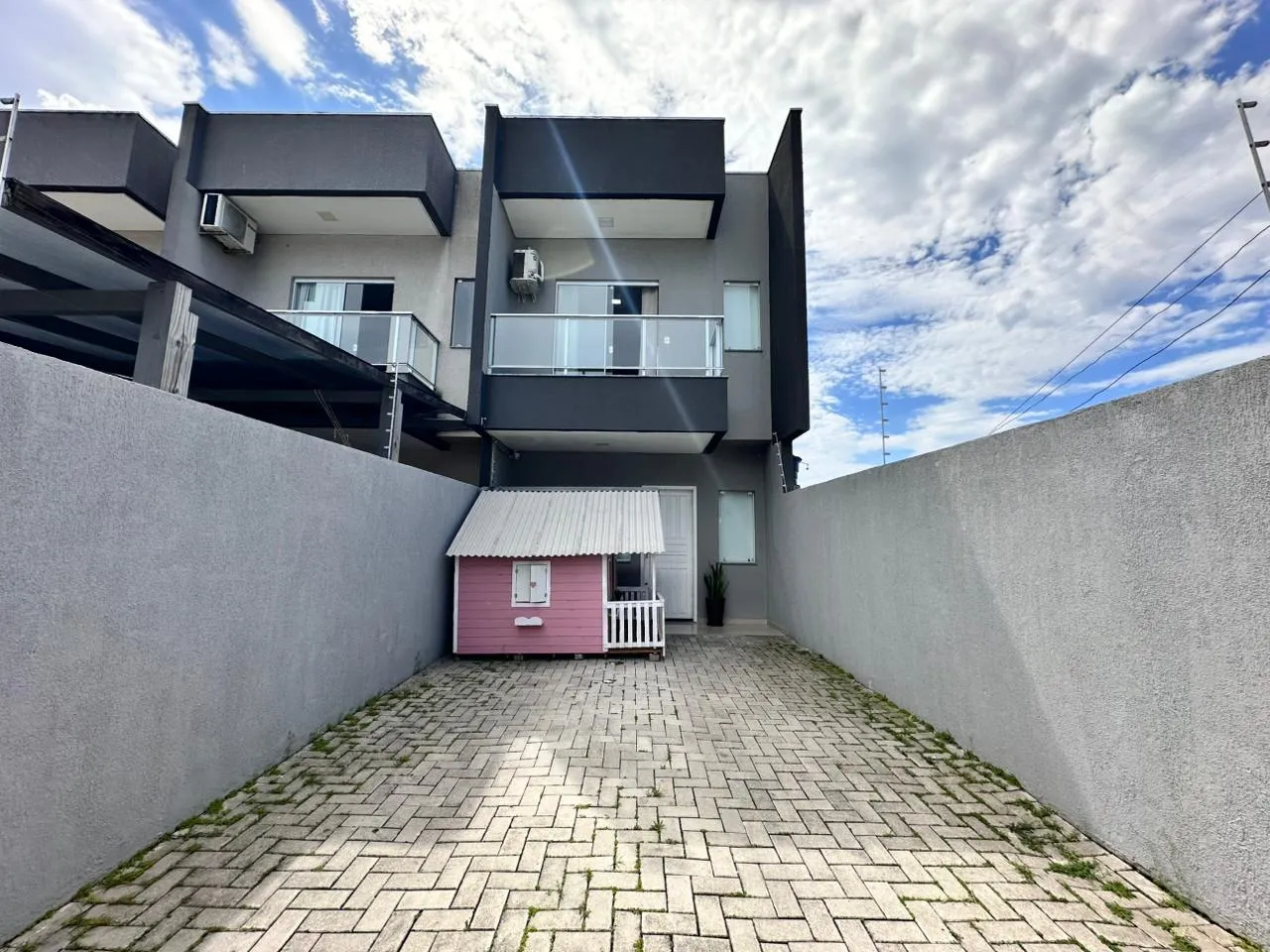 Imagem Casa à venda com 90m2 por R$ 850.000,00