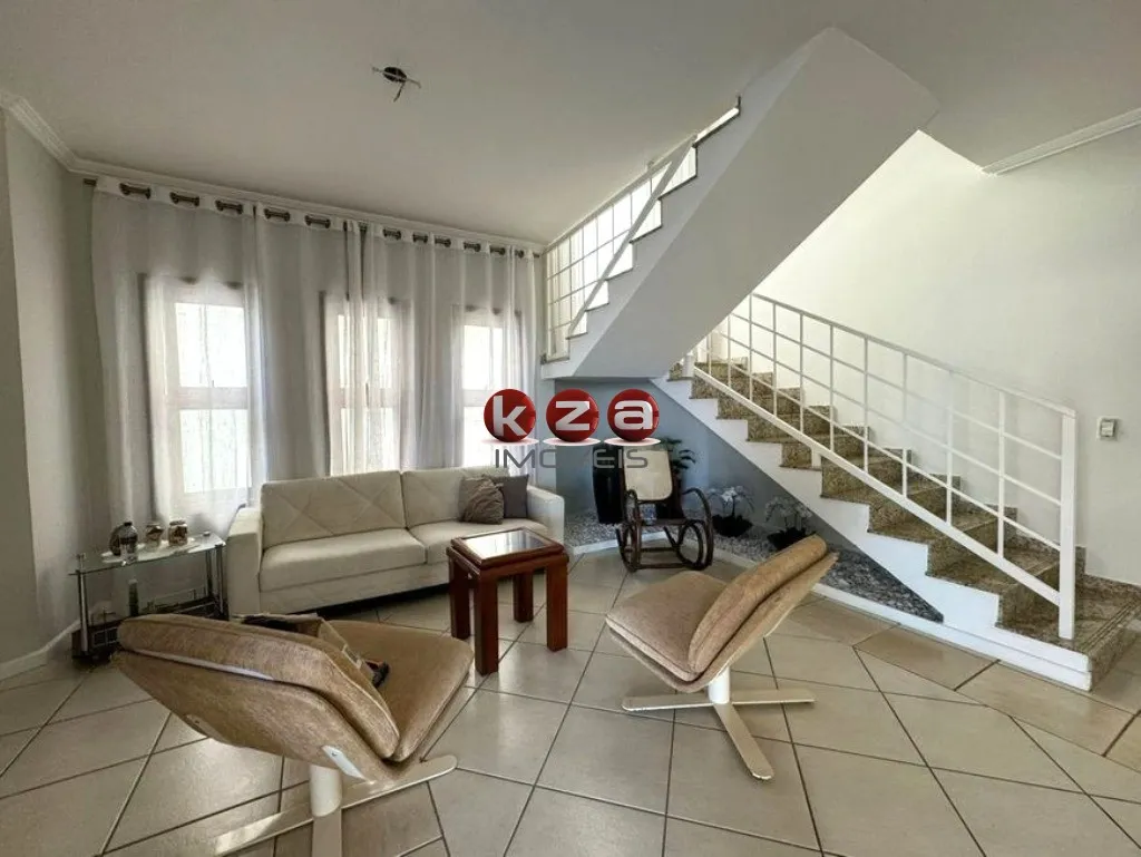 Imagem Casa a venda em condomínio em Valinhos-SP, fácil acesso para rodovias e Campinas: 3 quartos, 1 suite, 3 salas, 4 banheiros, 2 vagas.